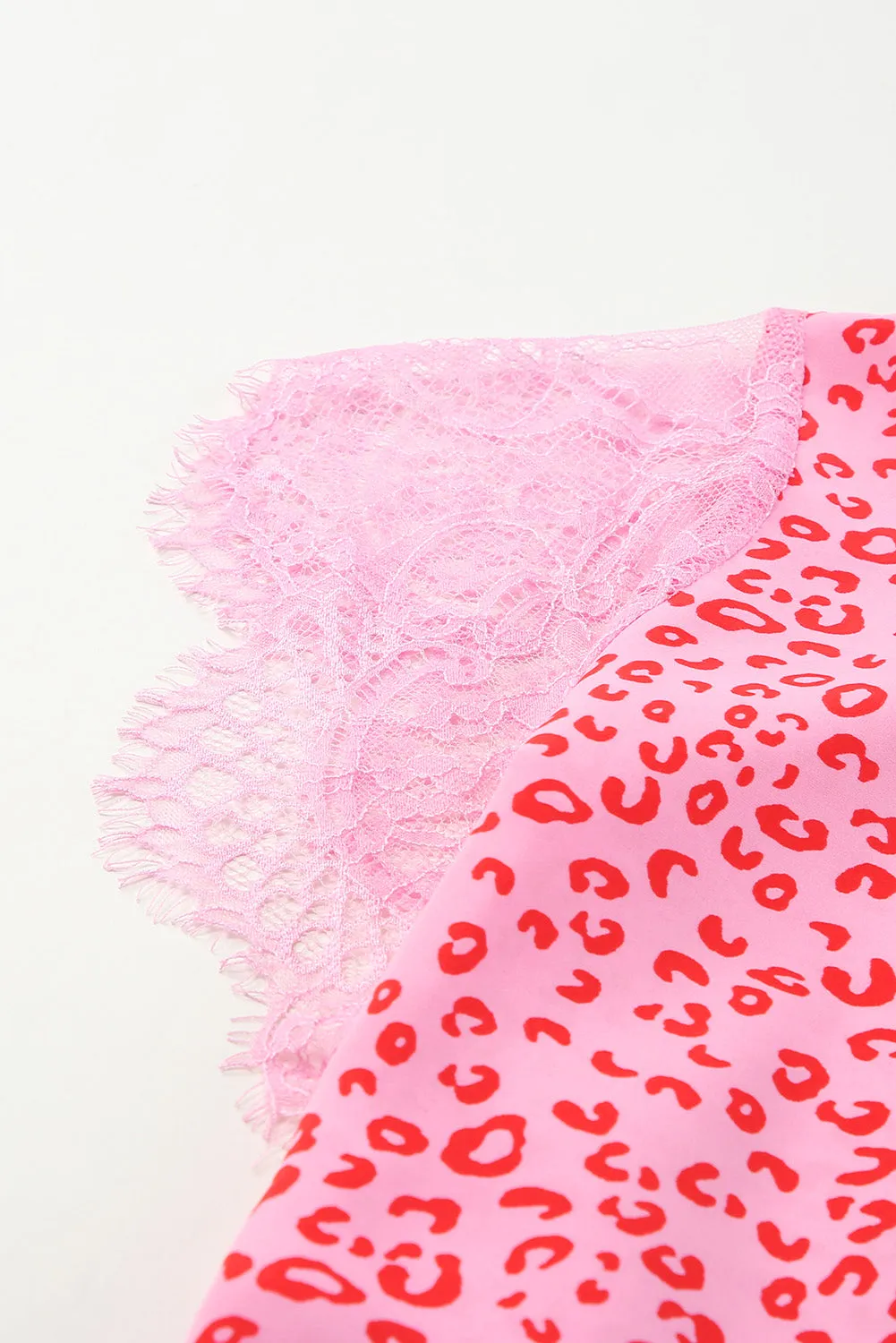 *APP EXCLUSIVE* Leopard Print Lace Short Sleeve Blouse