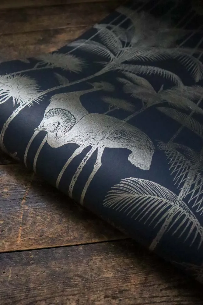 Divine Savages Crane Fonda Black Gold Wallpaper