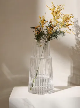 Fine grooves vase
