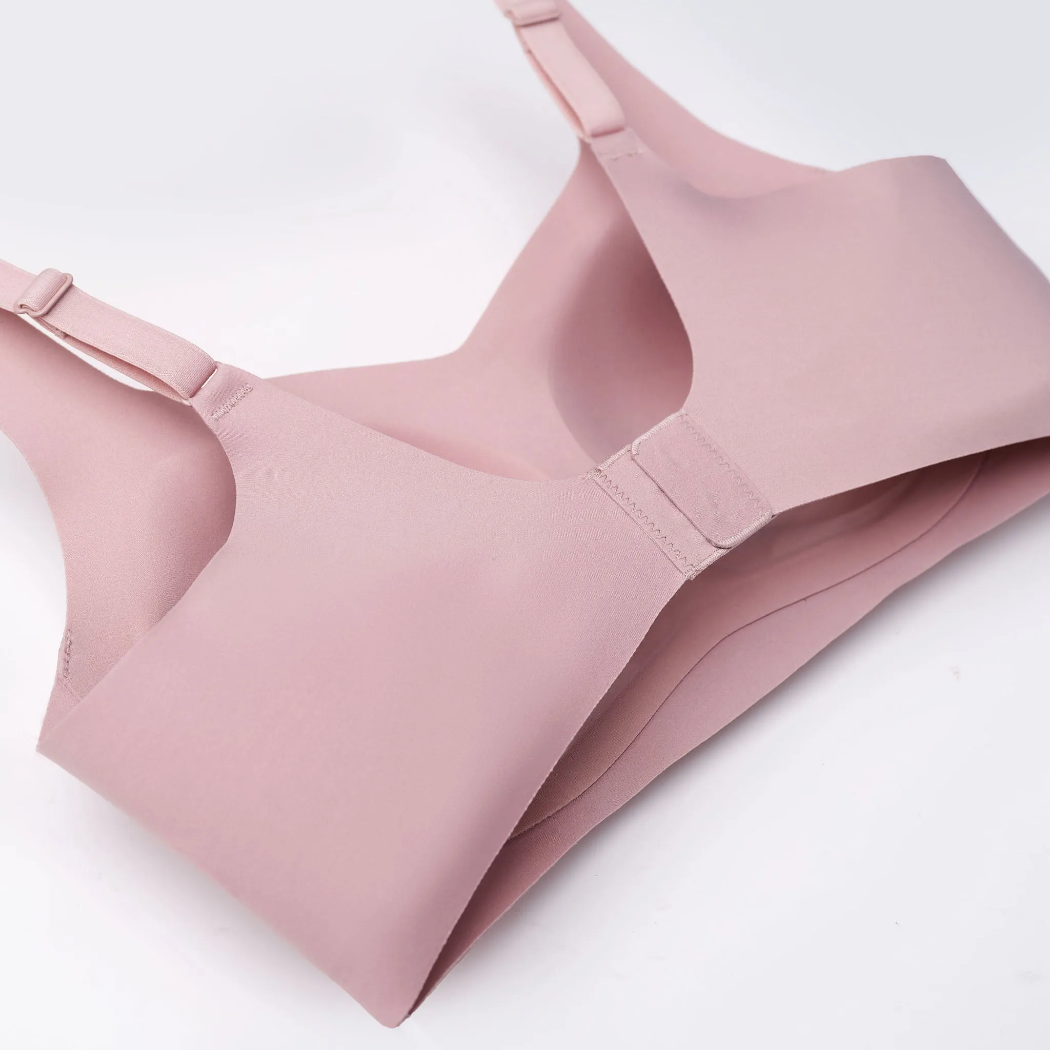 Floatley Smooth Wireless Minimizer Bra