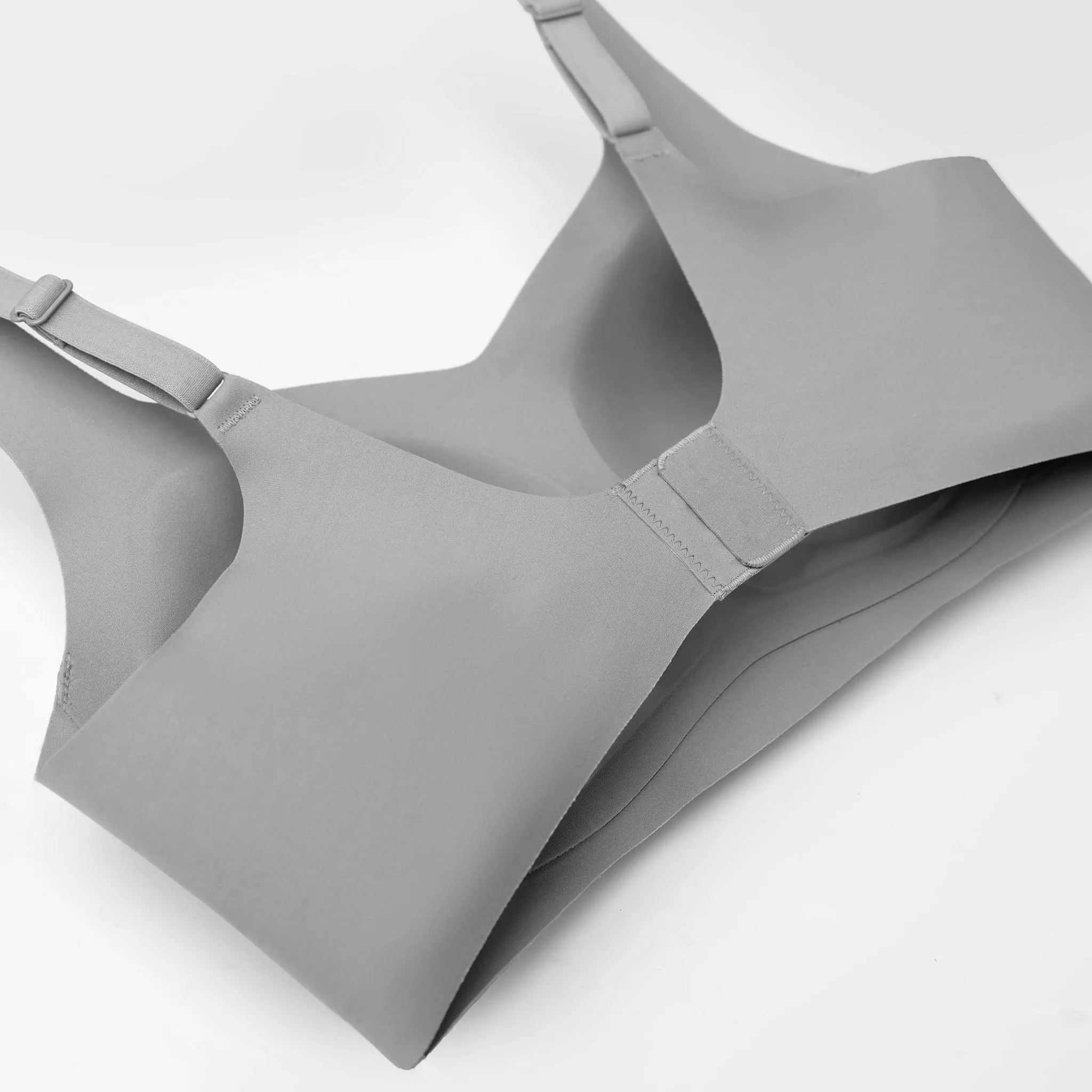 Floatley Smooth Wireless Minimizer Bra