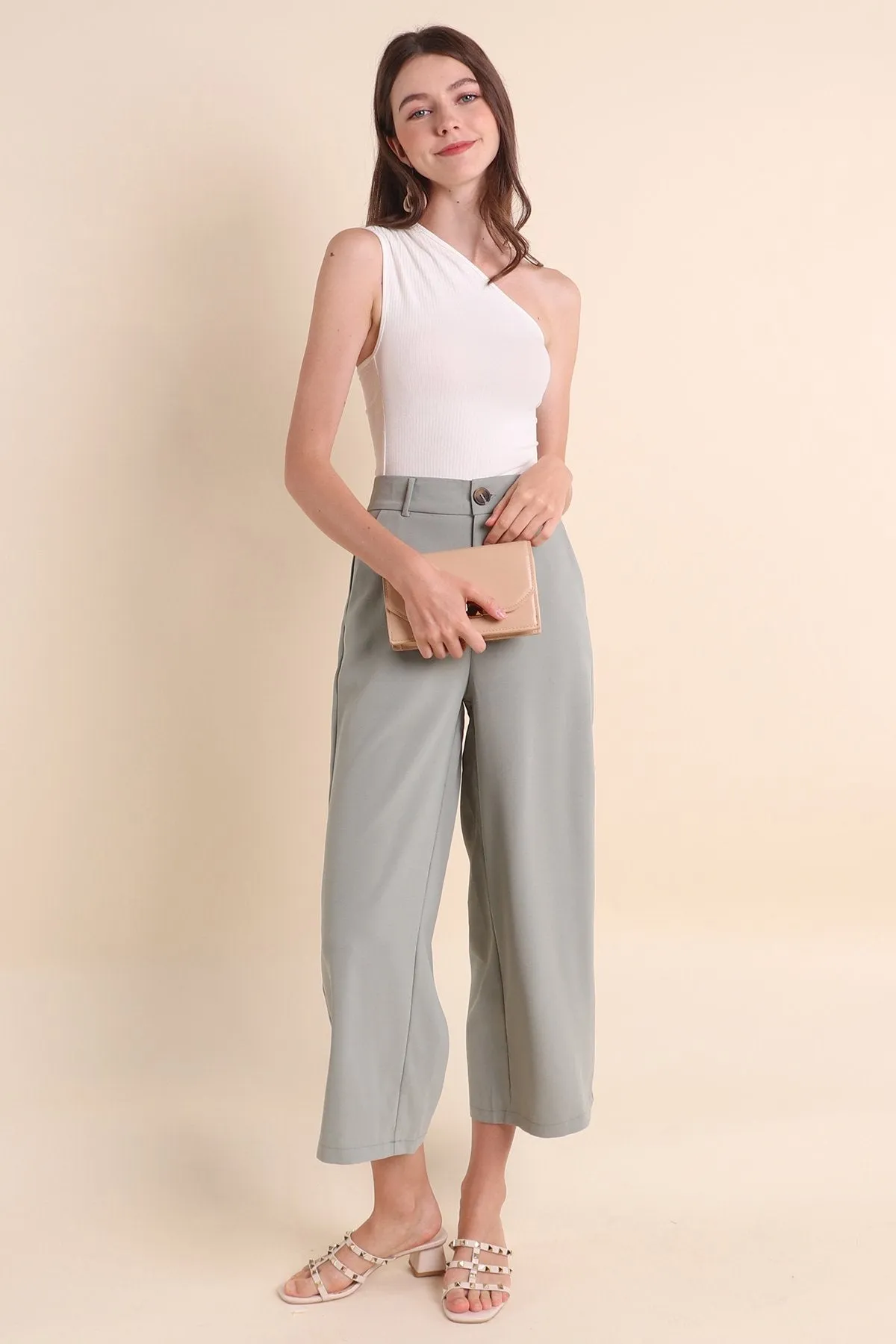 MADEBYNM BASIC DIANE TOGA TOP IN WHITE