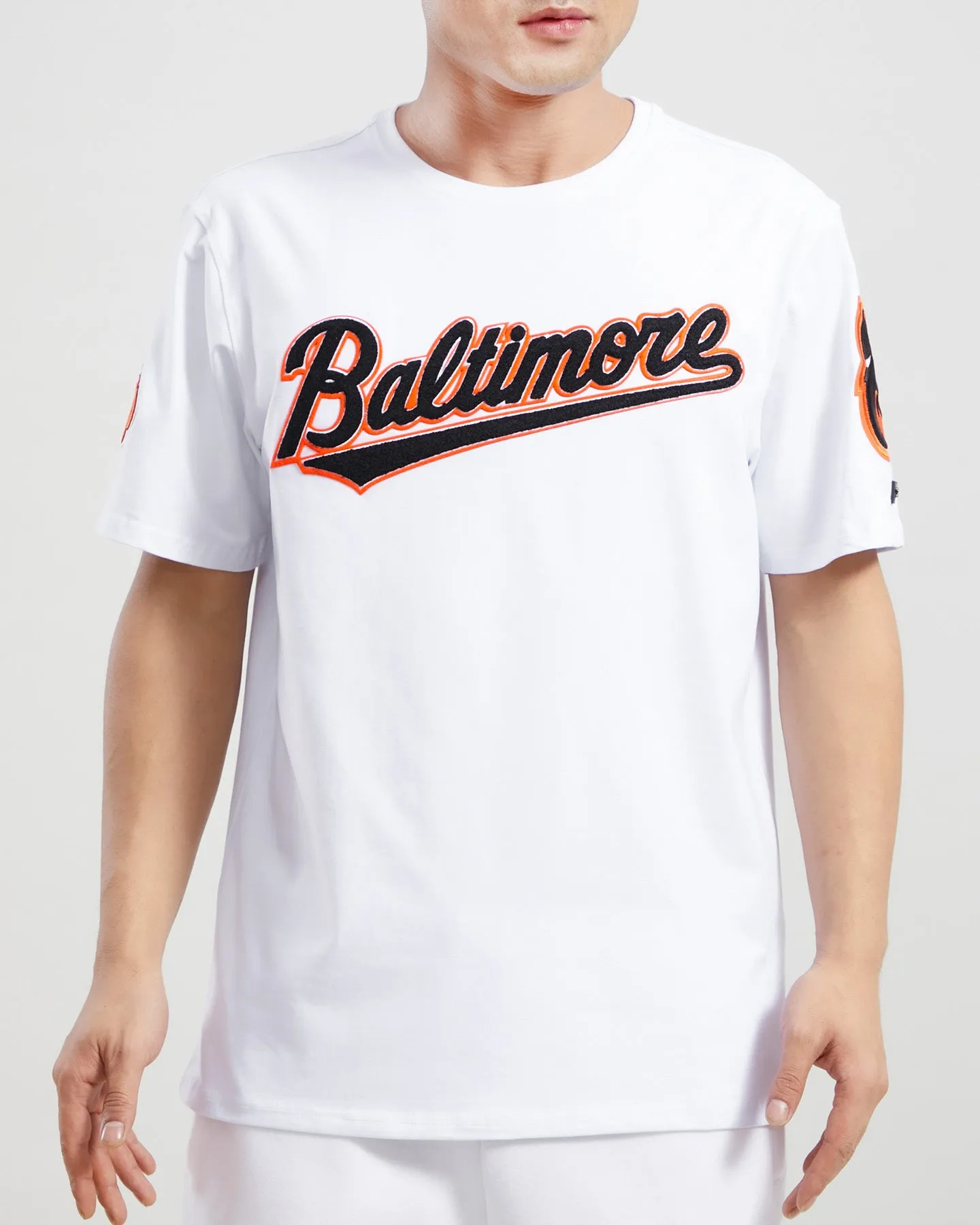 MLB BALTIMORE ORIOLES CLASSIC CHENILLE MEN'S TOP (WHITE)