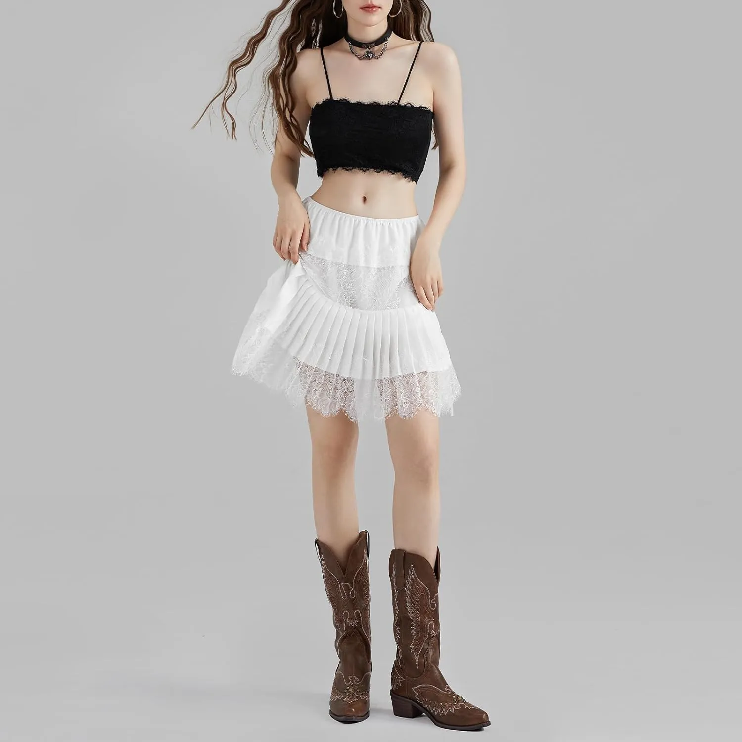 SOLILOQUY Women Lace Short Skirt Under Oversized T-shirt Low Rise Pleated Flowy Skirt Scallop Trim Half Slip Underskirt