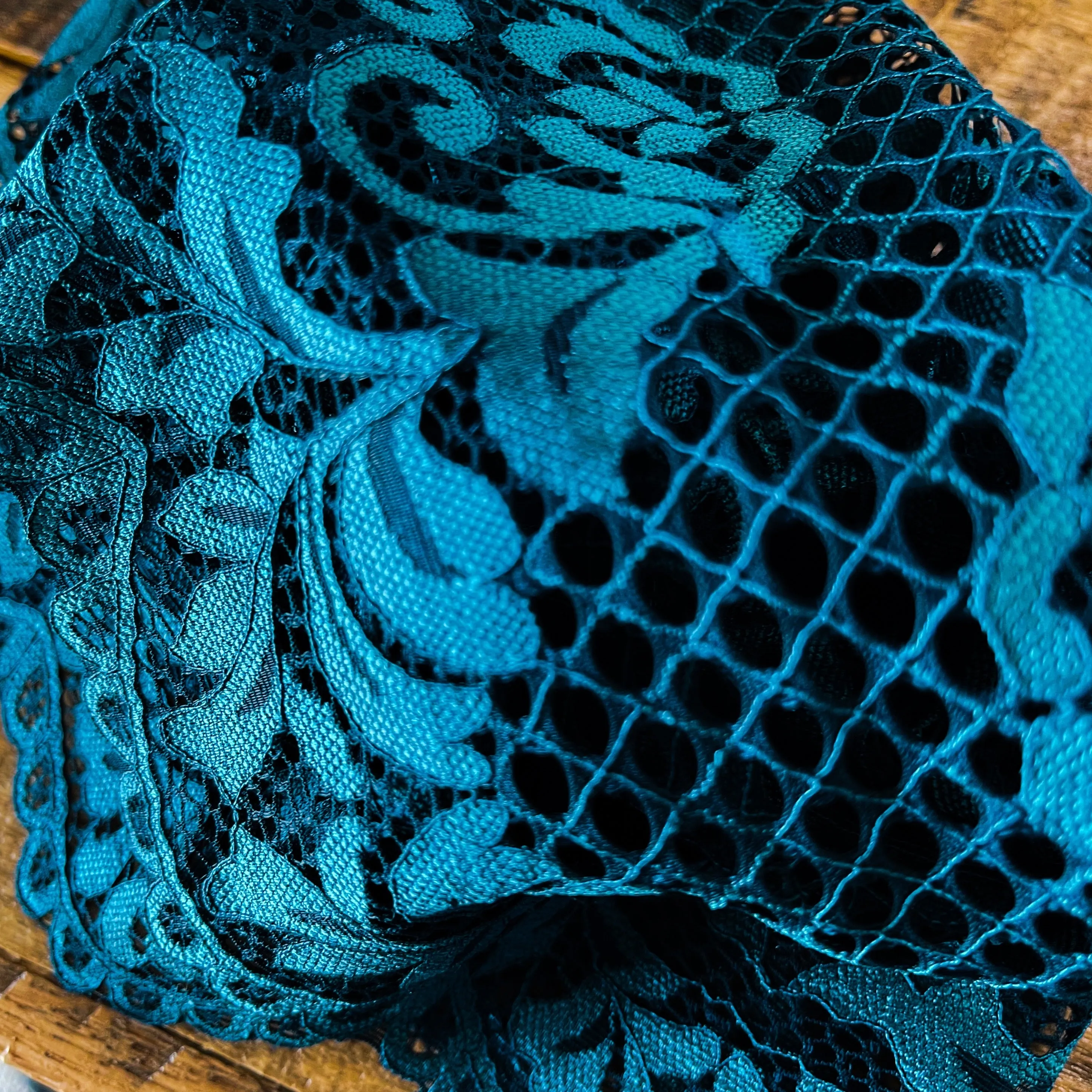 Stretch Lace #457 - 8 5/8" Silvan