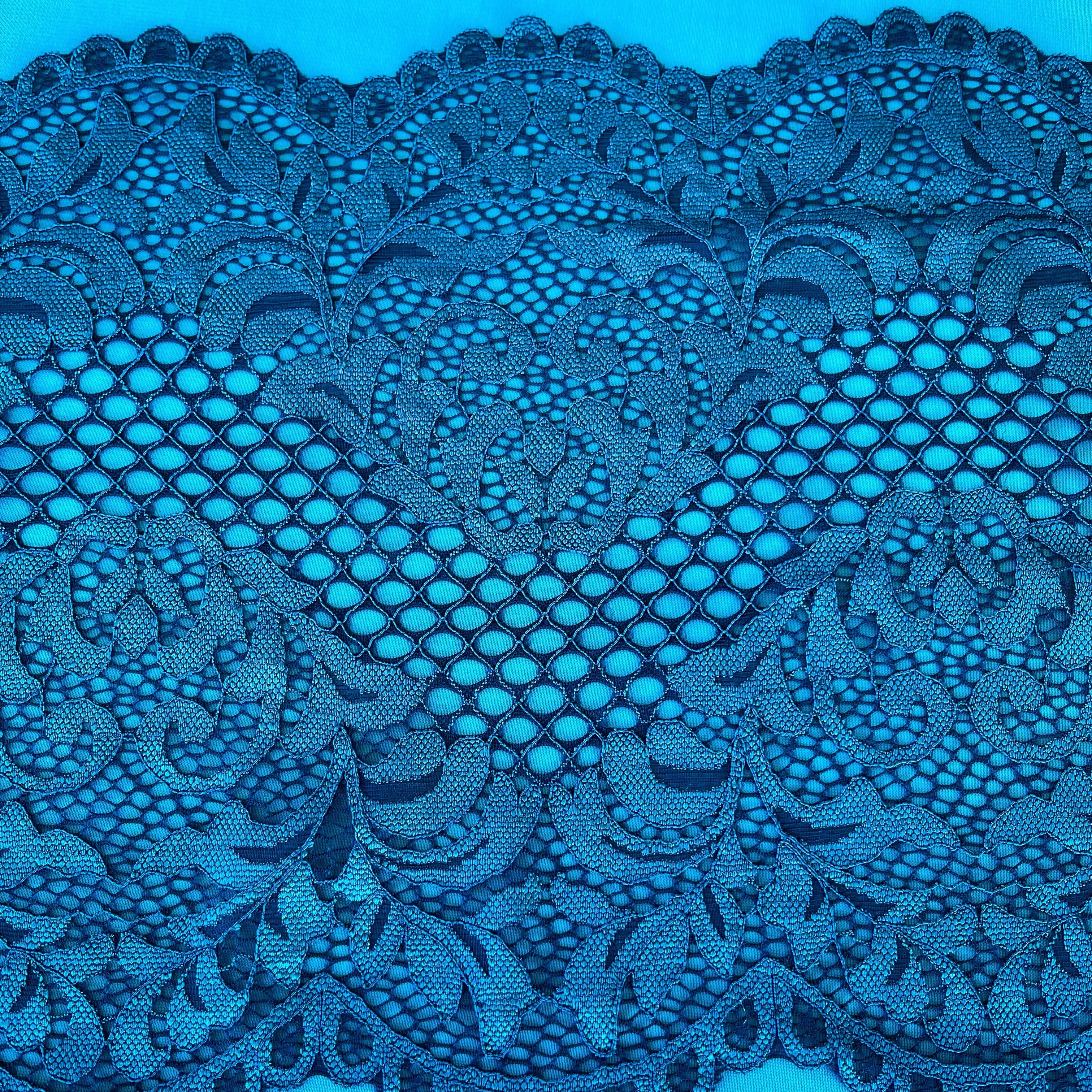 Stretch Lace #457 - 8 5/8" Silvan