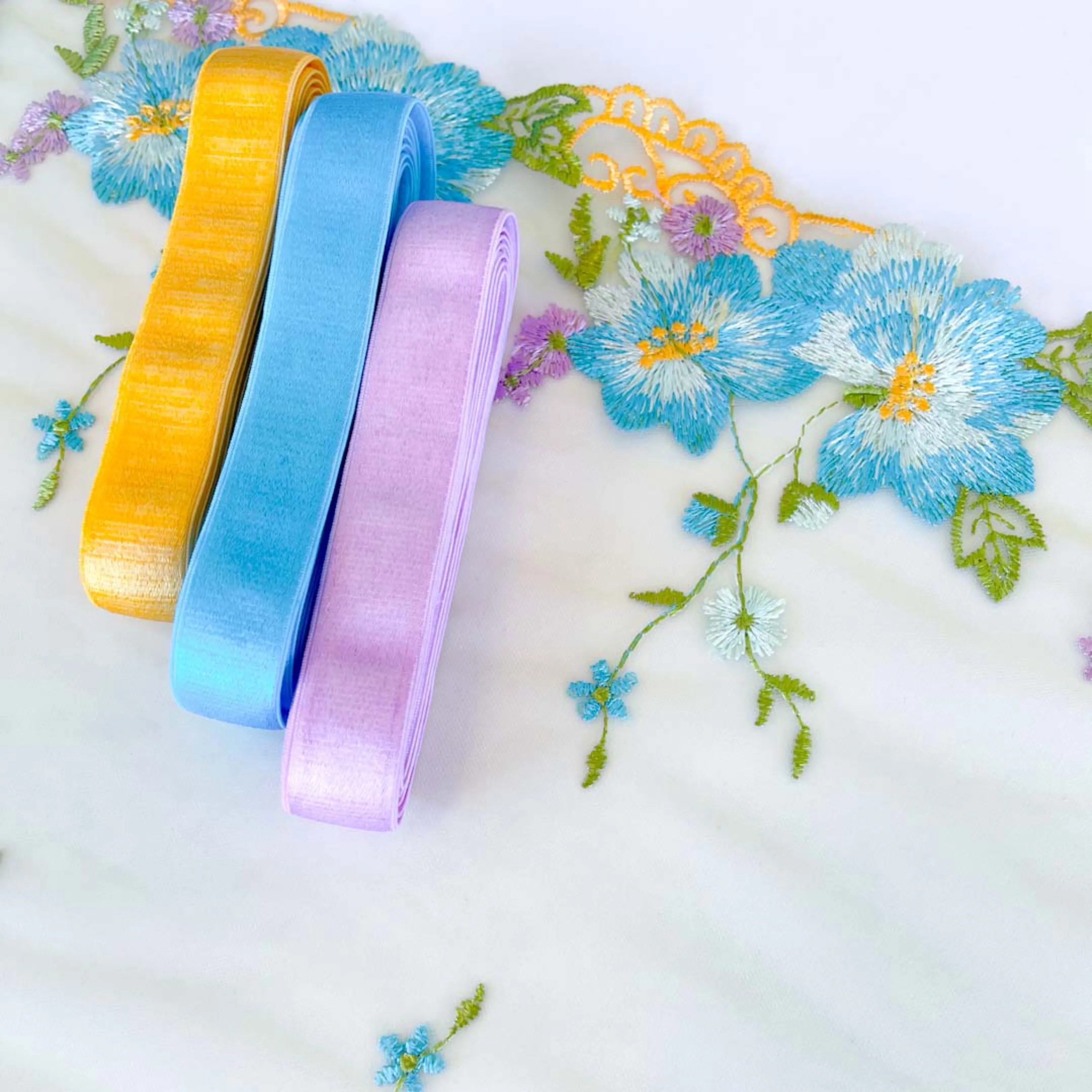 Tulle Lace #402 - Rapunzel 11 1/2"