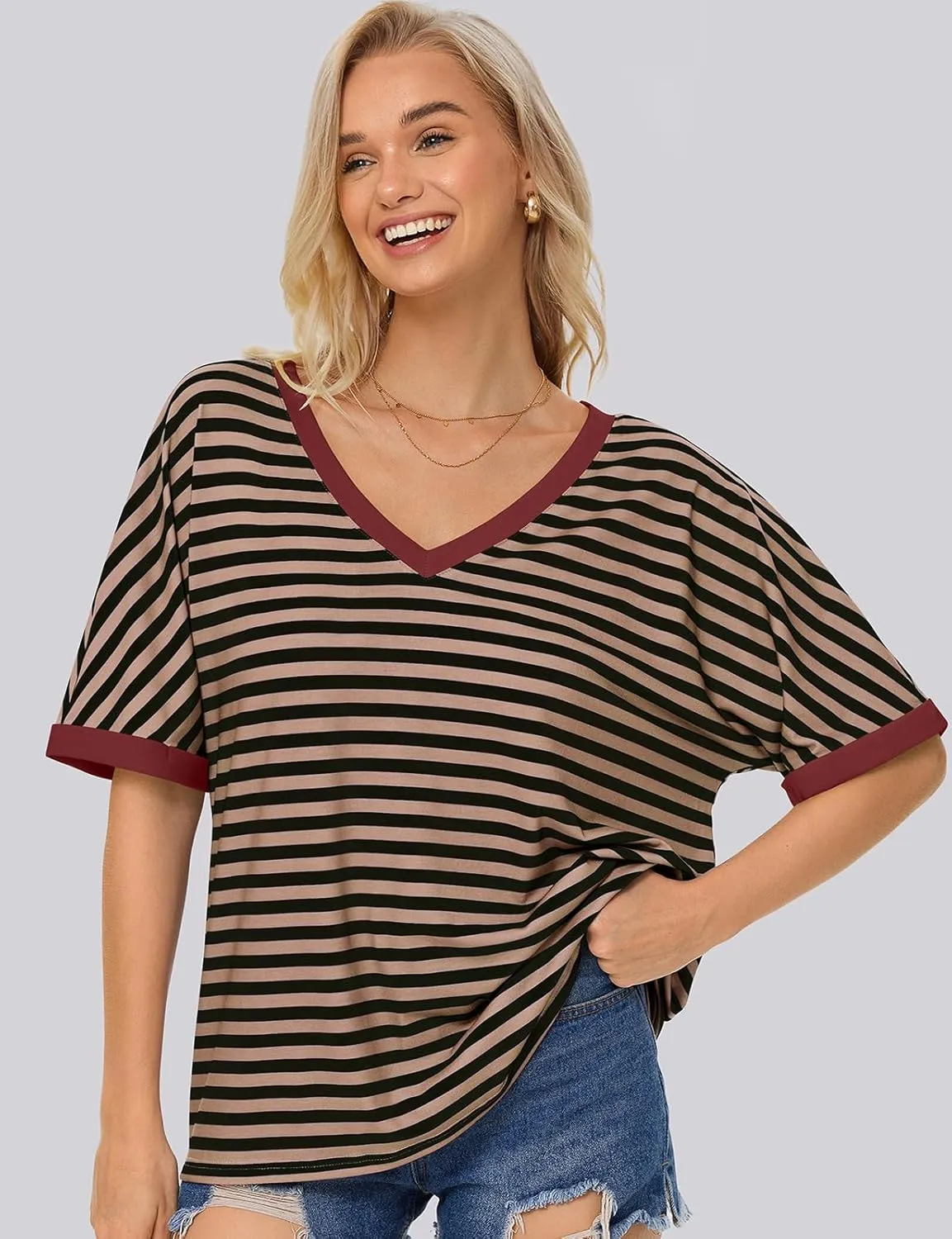UEU Womens Oversized T-Shirts Summer V Neck Casual Shirts Short Sleeve Workout Tunic Tops