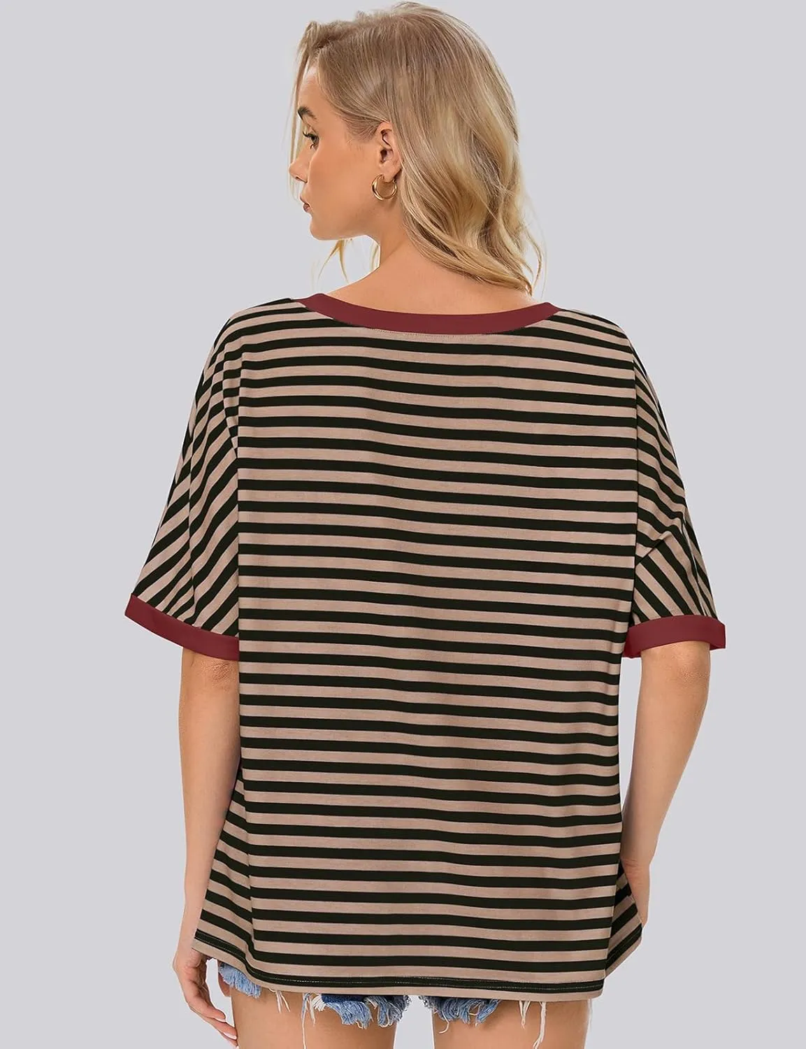 UEU Womens Oversized T-Shirts Summer V Neck Casual Shirts Short Sleeve Workout Tunic Tops